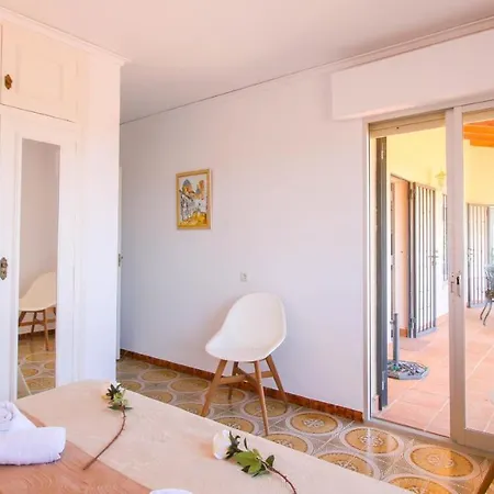 Tosal Gros St 10p Villa
